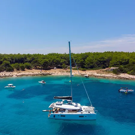 2 Bedroom Stunning In Дом отдыха *