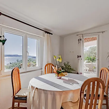 Дом отдыха 2 Bedroom Stunning In