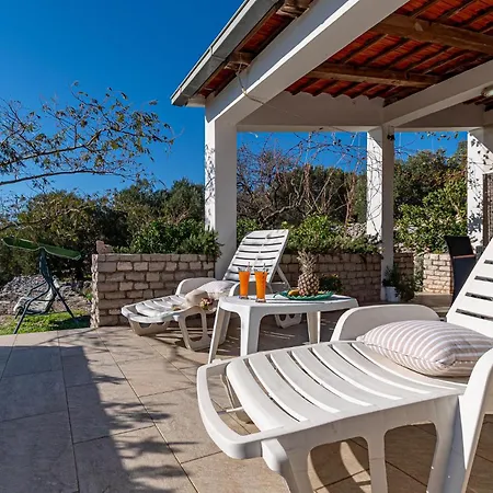 2 Bedroom Stunning In