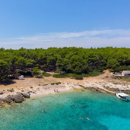 Vakantiehuis In With Wifi Vela Luka