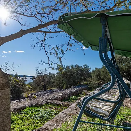 2 Bedroom Stunning In Vela Luka